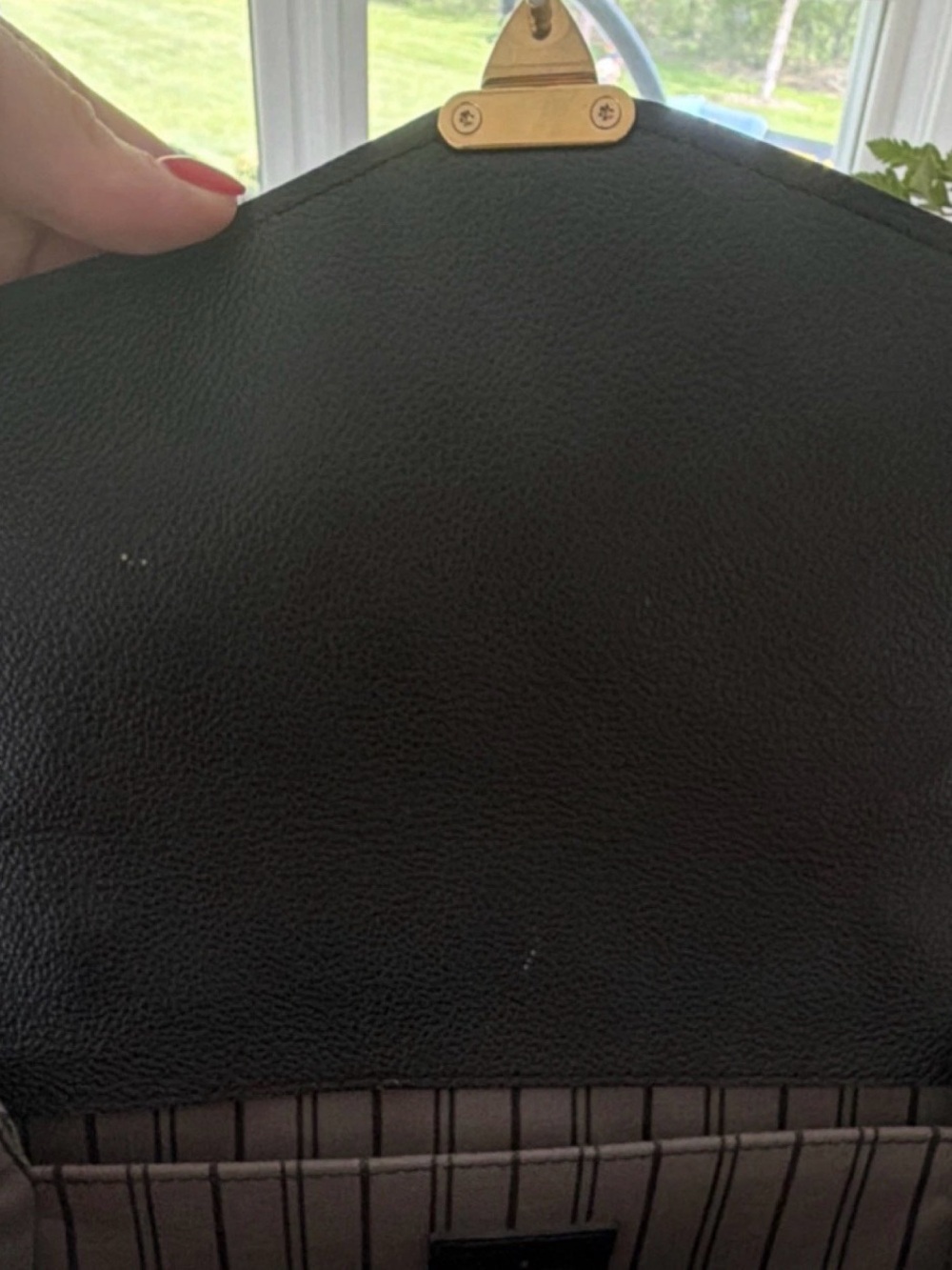 Louis Vuitton Black Monogram Empreinte Pochette Metis with Gold Hardware - Picture 9 of 11